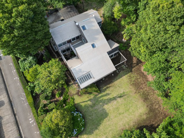 ドローン撮影　緑の囲まれたリゾート感溢れる大型戸建♪