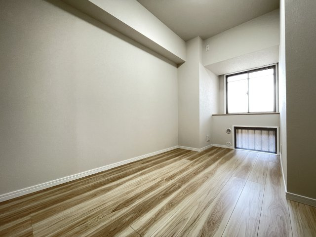 シンプルな洋室は、幅広い用途でお使いいただけます。　