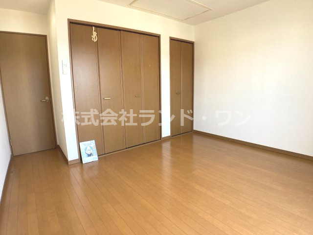 約7.5帖の洋室