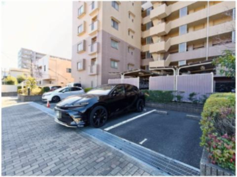 【駐車場】