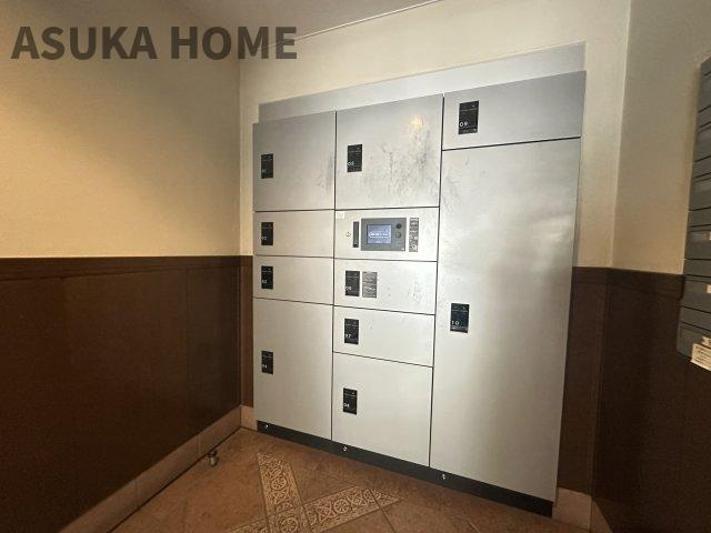 不在時にもあると大変便利な宅配ボックスを完備。
