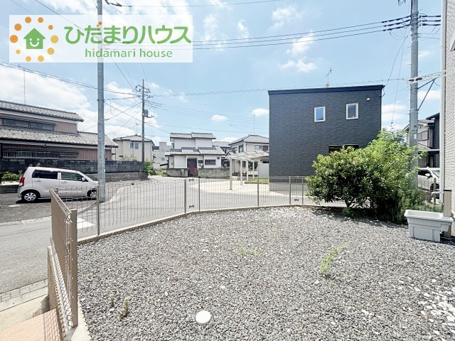 お庭付物件になります！お庭遊びや、プールなどお子様も大喜び(^^)