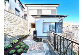 藤沢市白旗3丁目中古戸建の外観