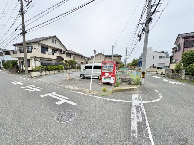 敷地約58坪・南側水路の為、陽当り良好！ご家族のライフスタイルに合わせた自由設計が可能です！当社無料の間取り作成も承ります！建物イメージや資金計画などお気軽にご相談ください。