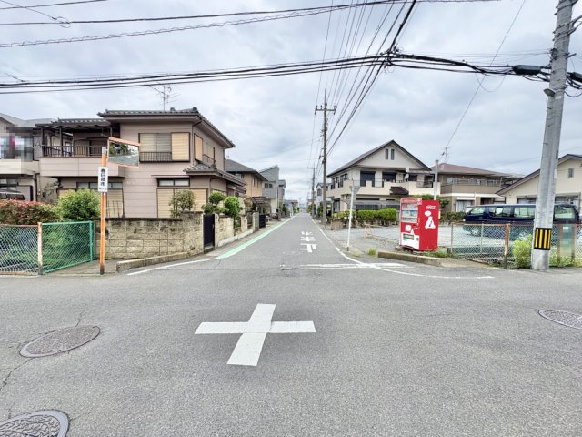 敷地約58坪・南側水路の為、陽当り良好！ご家族のライフスタイルに合わせた自由設計が可能です！当社無料の間取り作成も承ります！建物イメージや資金計画などお気軽にご相談ください。