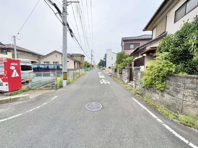 敷地約58坪・南側水路の為、陽当り良好！ご家族のライフスタイルに合わせた自由設計が可能です！当社無料の間取り作成も承ります！建物イメージや資金計画などお気軽にご相談ください。