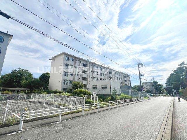 鉄筋コンクリート造5階建3階部分、新耐震基準・旧耐震が気になる方はスタッフまでお問い合わせください。