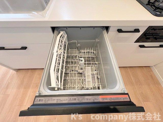 食器洗い乾燥機付きで家事の時短に役立ちます☆