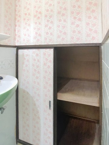 1階トイレの収納です。