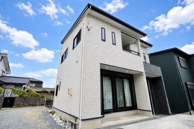 太陽光パネル付きのオール電化です！BELS評価書付の省エネ住宅です。