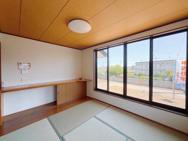 ■和室｜フローリングでは感じることのできない圧倒的な寛ぎやすさを実感してください。周りを気にせず寝そべれば心地の良い時間を過ごせます♪