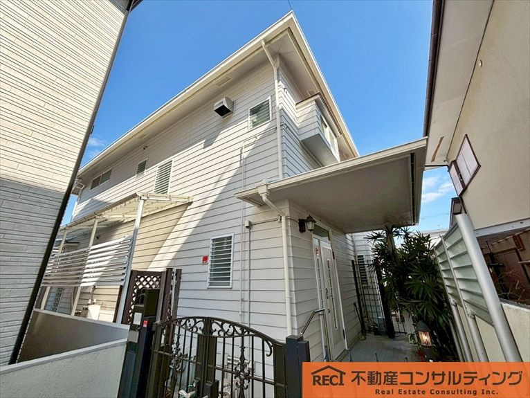 外観：328000621353