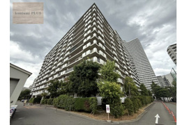 ベル・パークシティK棟の外観