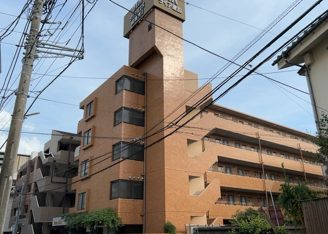 家を建てる前提で土地を探している場合、地盤の丈夫さは譲れない条件の一つです。地盤が脆弱だと追加工事が必要となります。また、過去に地盤沈下や液状化現象を起こした土地は、できるだけ避けた方がいいでしょう。
