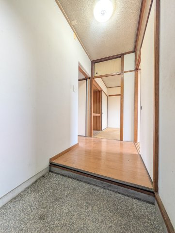 段差が小さいので靴の脱ぎ履きもしやすそうです。