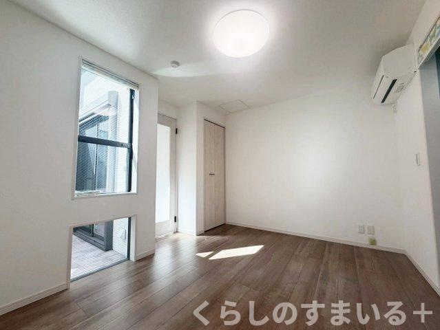 ゆったりした洋室です