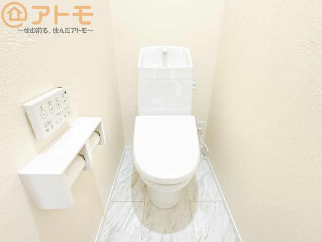 毎日使うトイレだからこそ機能性を重視したいですよね！温水洗浄便座で快適な時間をお過ごしください♪