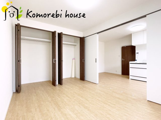 使い勝手のいい洋室です