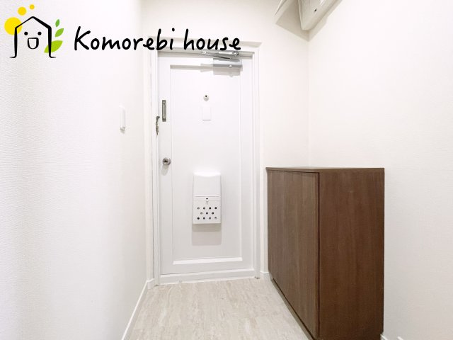 明るい玄関です
