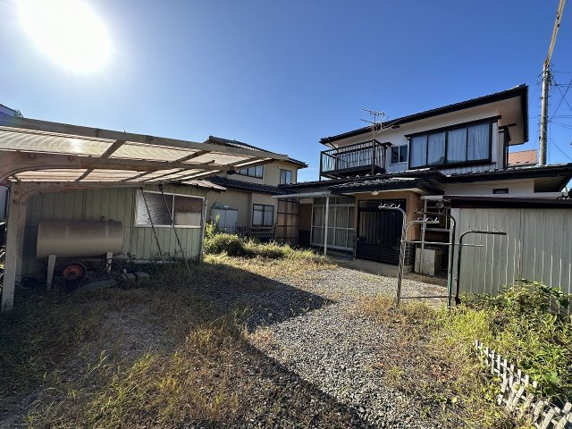 外観・庭・物置小屋