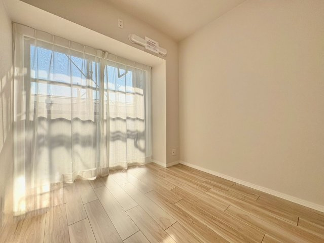 収納付きで、お部屋がすっきり片付きます。