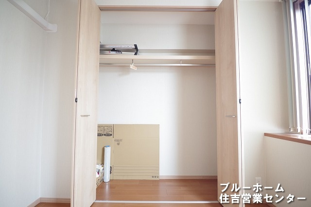洋室にある収納です！