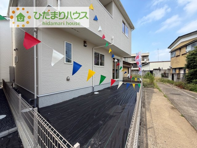 お庭付物件になります！お庭遊びや、プールなどお子様も大喜び(^^)