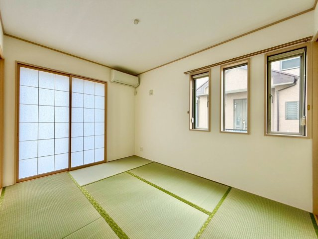 約6帖の和室になります♪