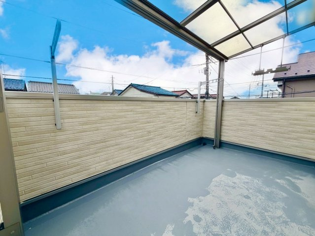 8帖のお部屋のバルコニー♪広々しています♪