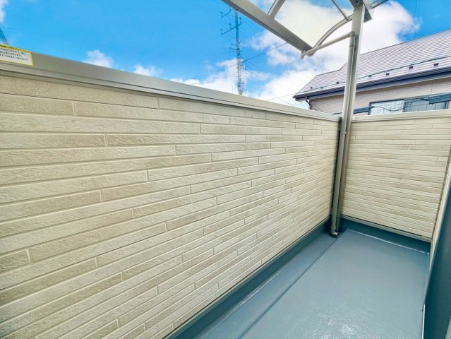 6.5帖のお部屋のバルコニー♪