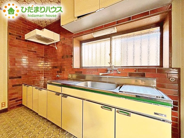 ゆとりあるキッチンスペースで、お料理がもっと楽しくなっちゃいますね(^^♪