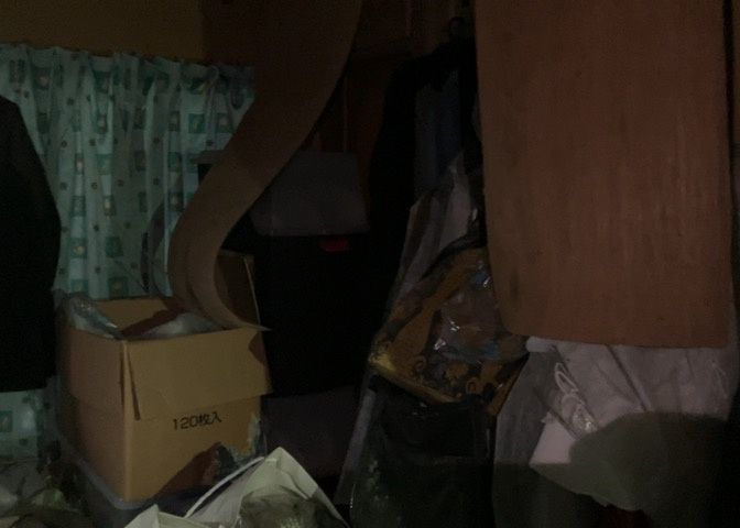 デザイン性を重視しすぎて収納が少なかった！なんてことにならないため、事前に現地で収納の数を確認しておくことをお勧めします。クローゼット以外にも床下収納や屋根裏収納、パントリーなどもチェックしましょう。