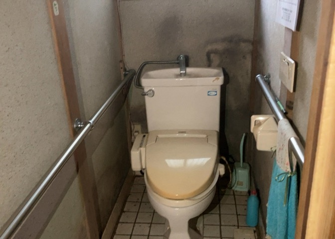 トイレは大きさや形、機能、抗菌性などが異なる多種多彩なタイプが各メーカーから出ています。それぞれに良さがあるため、事前にどういったタイプのトイレがいいのかをご家庭内で決めて、内見に行くといいでしょう。