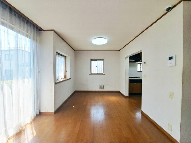 開放的な空間でゆったりとやすらぎに包まれた時をお過ごしください。