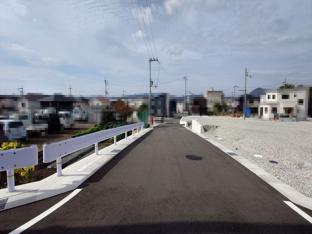 前面道路含む現地写真