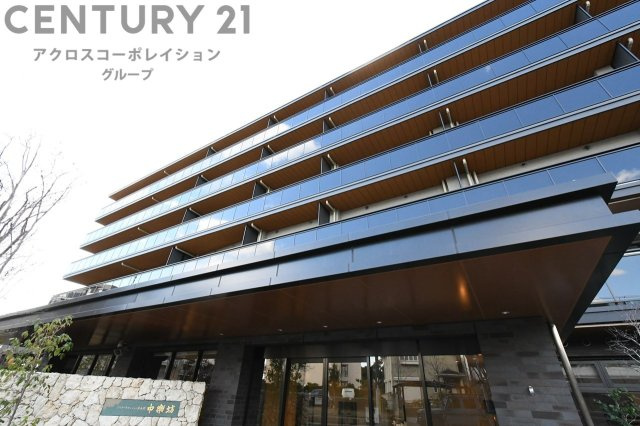 鉄筋コンクリート造6階建て当日見学可能ですので、見学希望の際はお気軽にお問い合わせください。ネットからの見学予約も便利です♪