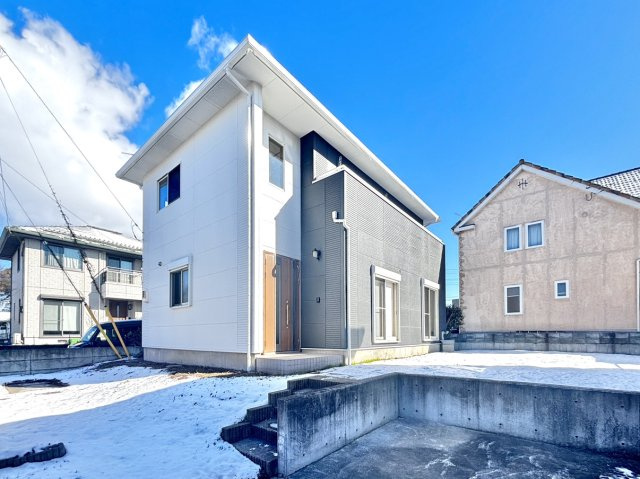 ■外観｜閑静な住宅街で始める新しい暮らし♪開放的な毎日をあなたへ(^^♪