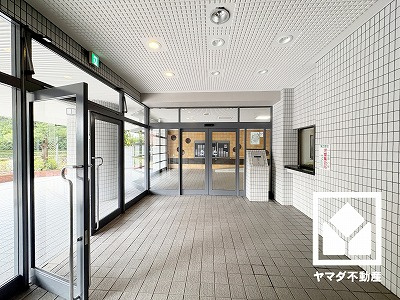 安心・安全な暮らしをサポートするオートロックシステムを完備。