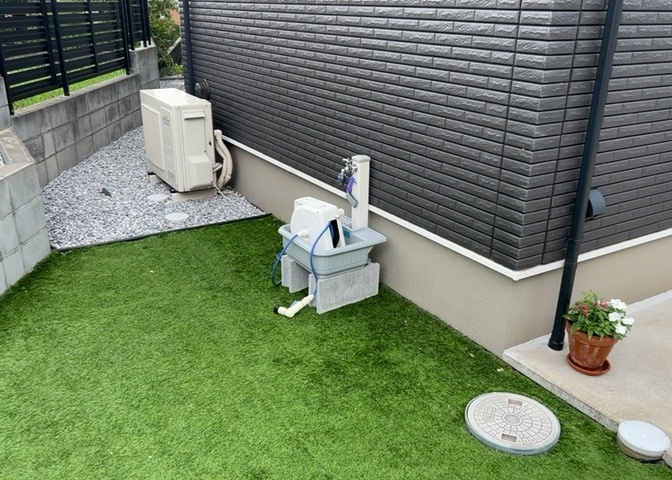 敷地内に散水栓や立水栓があると便利です。水道水を直接利用できるため、水を運ぶ手間を省くことが出来ます。大量の水を必要とする洗車作業や清掃などに役立ちます。その他設備とあわせて、現地でご確認ください。