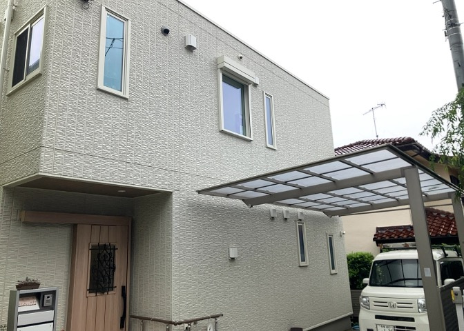 リビングの間取りの種類は大きくわけてリビングとダイニングが別になっているタイプ、リビングダイニング一体型です。どちらも一長一短ですので、家を選ぶ時はその両面をチェックして決めるようにしましょう。