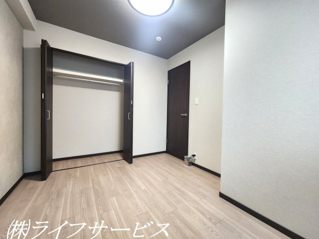 洋室5.2帖／クローゼット有