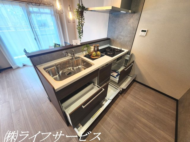 キッチンスライド式収納