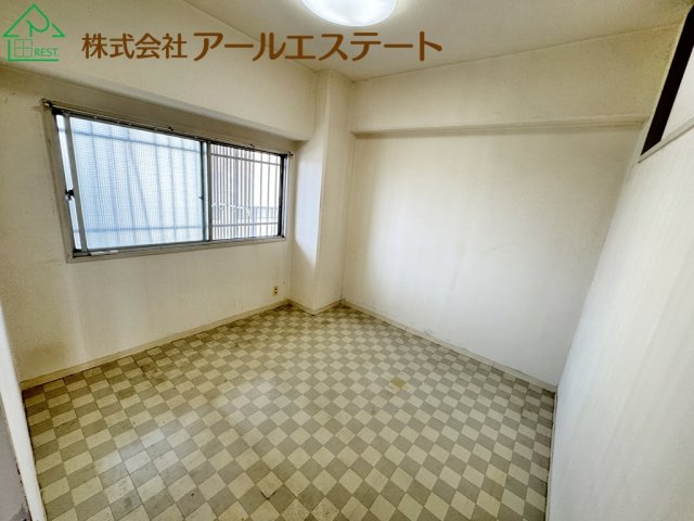 内装リフォーム中。10月上旬完成予定