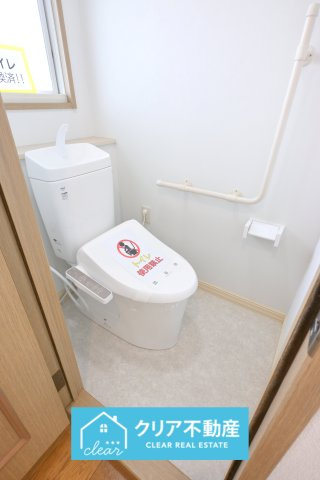 2階にもトイレがあるので忙しい朝も家族と分けて使用できます♪