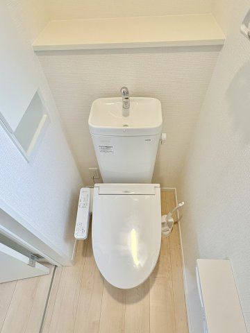 2階にもトイレ完備。
