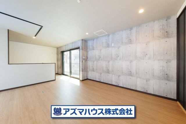 広々18帖のLDK！食事の団らんや休日のリラックスタイムなど、家族での時間をより楽しく過ごせそうです。