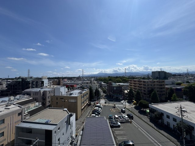 南側には遮る物も無く、大山、丹沢の山々が望めます。