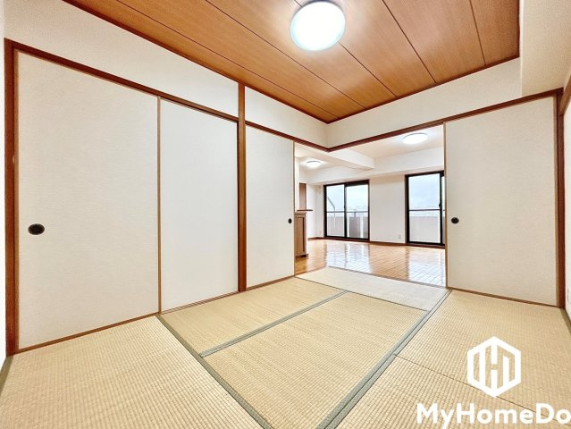 客間にもなる十分な広さの和室です。