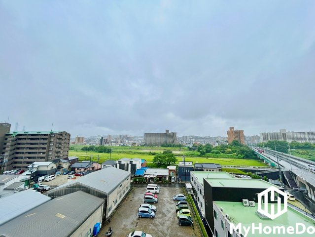 駐車場あり。空き状況につきましてはお気軽に弊社までお問い合わせください。