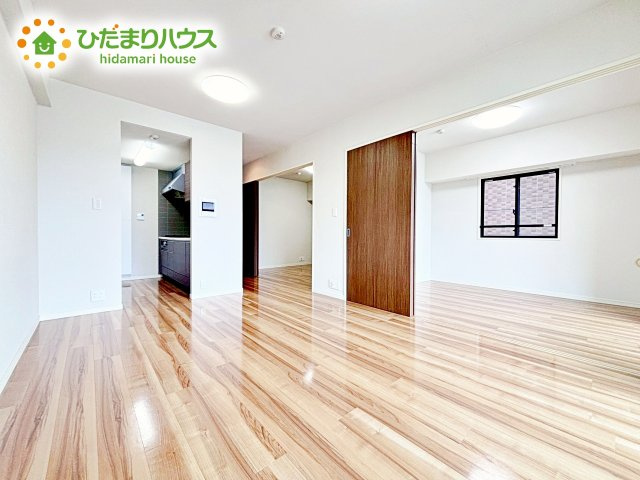 大型テレビに大型ソファー(^^)どんなインテリアにするか考えただけでわくわくしますね！